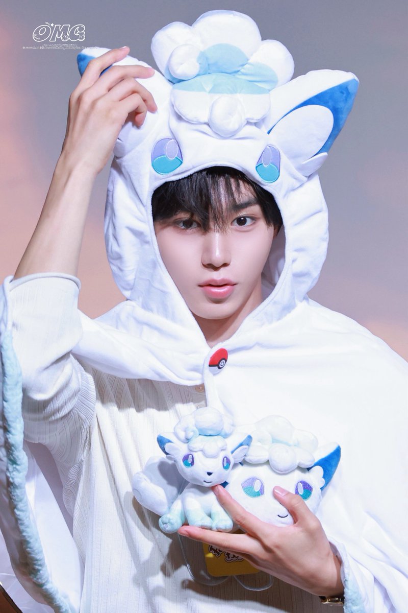 JunseOMeGa_'s tweet photo. 260921 뮤직코리아 
🦊🩵

#준서 #김준서 #JUNSEO #ジュンソ　
#알파드라이브원 #알디원 #ALD1 #ALPHADRIVEONE https://t.co/zuELN7M46Z