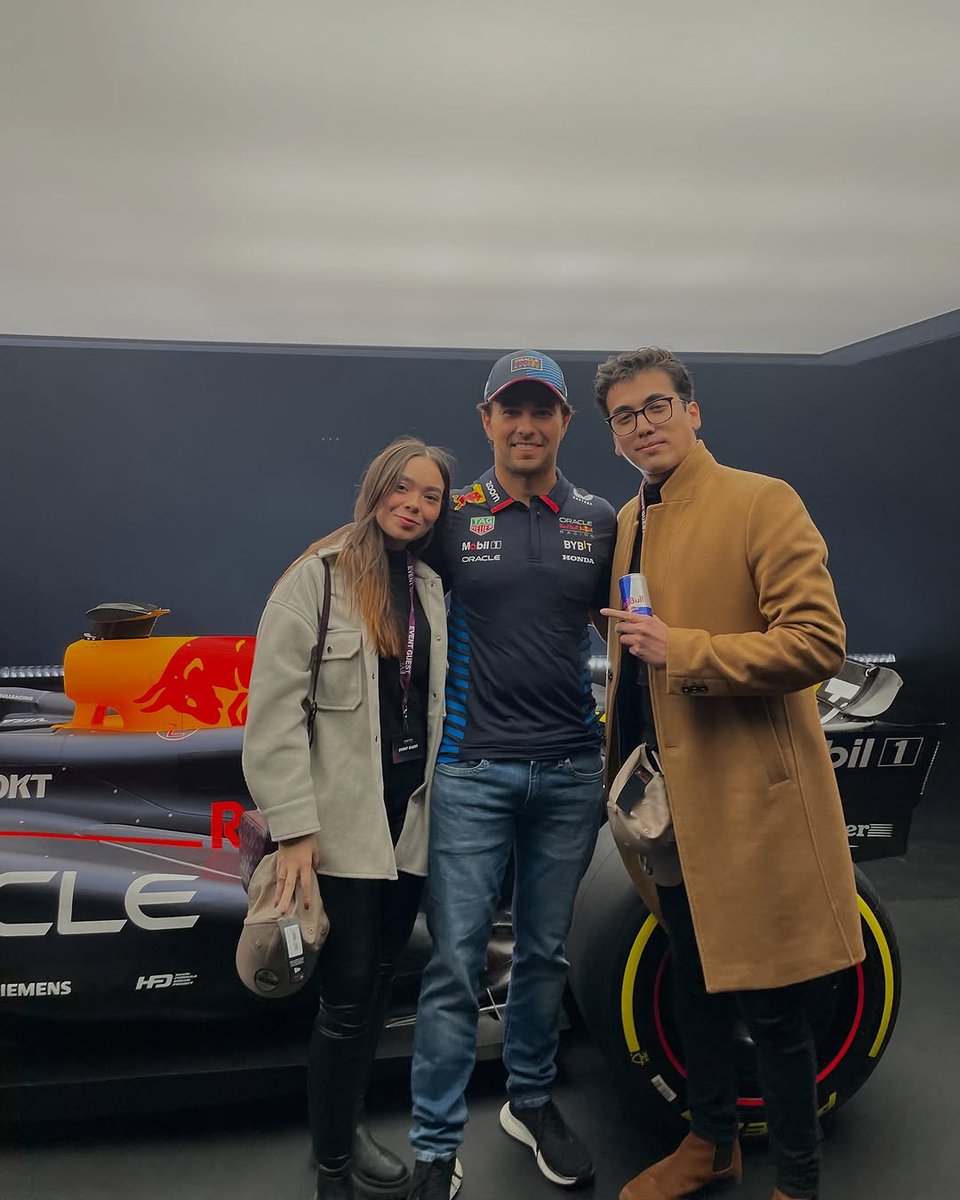 lesliehal1ajc's tweet photo. M&amp;G con
Gracias a  y  por esta increíble experiencia 💙
Y feliz cumpleaños a mi novia, que me acompaña y me hace sentir doble en todo ❤️ https://t.co/A5iFhUfAhD