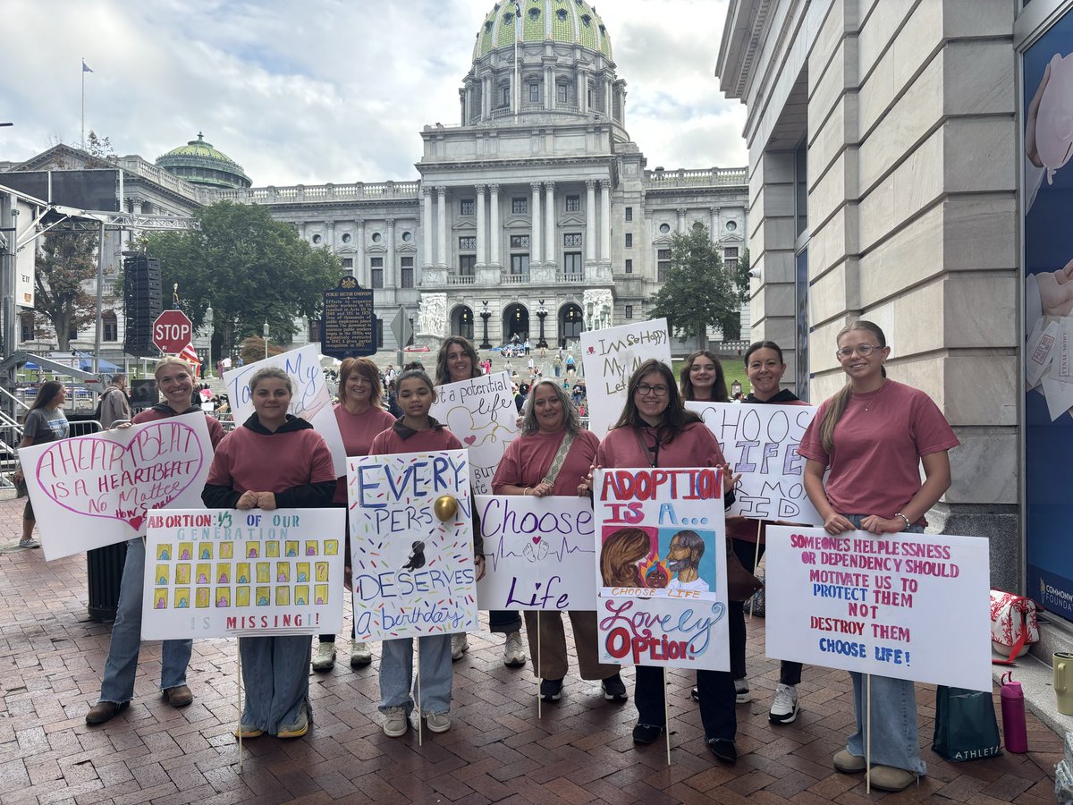 DanBartkowiak's tweet photo. These ladies are from Chambersburg with an organization that serves young moms. One of many examples of those who take care of women during and after pregnancy.
Love the signs. Yes, every person deserves a birthday.
@PFIpolicy @March_for_Life #PAMarch #WhyWeMarch https://t.co/MXFNqIwgjT