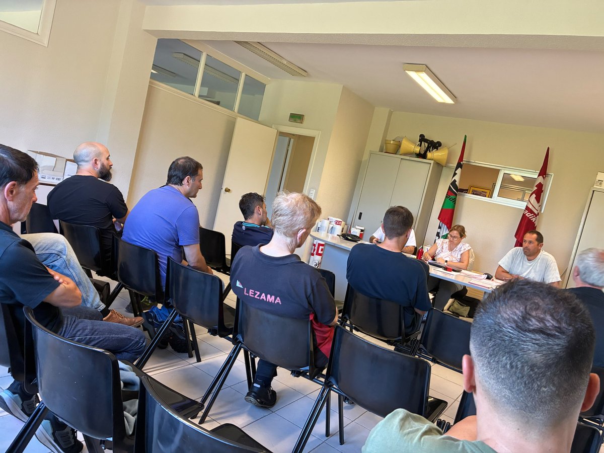 CCOOindustria's tweet photo. 🔴BIZKAIKO METALA🔴
▪️Hasi ditugu jada eskualdeka Bizkaiko metalgintzako asanbladak!
🔻Compromiso, organización y mucha solidaridad para conquistar un convenio que actualice derechos!
💪Gora metalgintzako langileak!
Hona hemen Bilbo eta Ezkerraldeko argazki batzuk👇 https://t.co/gPWVwKfrb7
