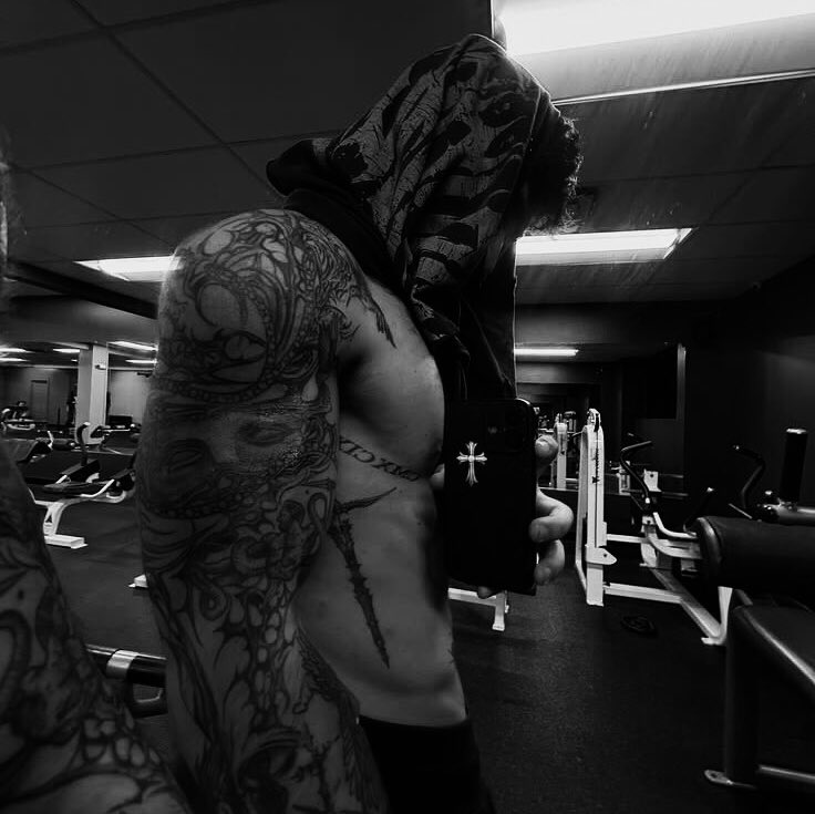 ilvklv's tweet photo. Involving you somehow. New tattoo on last slide. https://t.co/w5KlXHJ9Q4