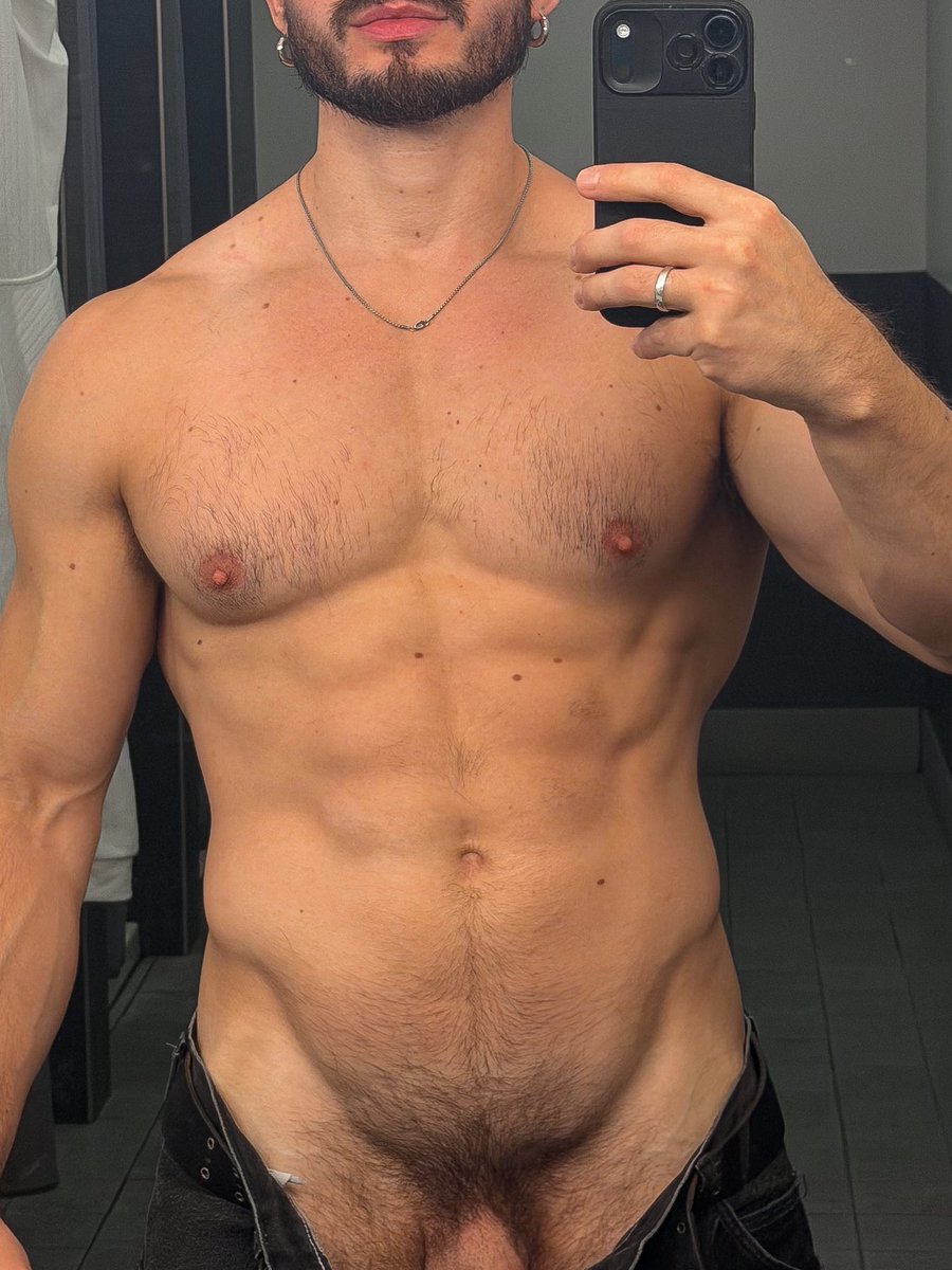 romnmez's tweet photo. 🚿🧼 https://t.co/FkTDWPf8nV