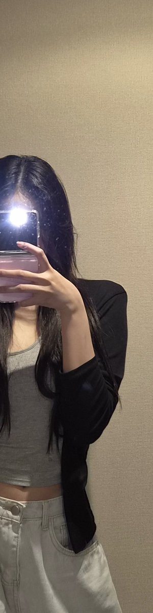 GEEWOOCHOI's tweet photo. i understand carmen https://t.co/PTA3M2PDmK