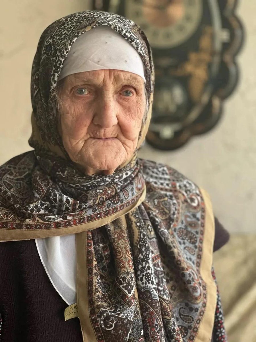 RT_Russia_'s tweet photo. Russia’s oldest resident celebrated her 121st birthday on September 10

Yaha Khashagova was born in 1905 in Alhazurovo, Chechen Republic

She has 6 children, 20 grandchildren, and 48 great-grandchildren https://t.co/RQ2jzergXY