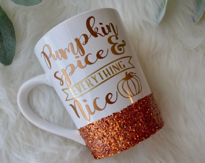 PaxPippa's tweet photo. @NicoleFlockton @Pellington21 @hmmphthis3_0 @marvdory123 @highlandgirl65 @doublegry @silentmoviegirl @mamaque4 @tara_woolfolk @moonbeam2007 @CaseyMax822 @niewold_monique Happy last #GlitterMonday of September before Fall/Spring tomorrow!! β¨β¨β¨ https://t.co/h5GbqEfEot