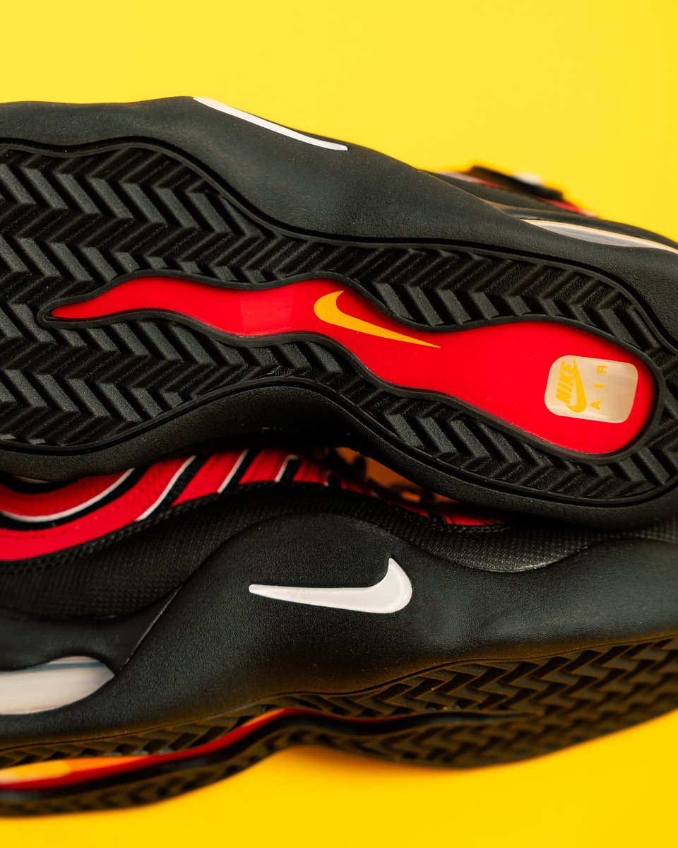 menscloset407's tweet photo. The vault opens Tuesday, September 29, 2026 at 10:00 AM for the highly anticipated release of the Air Bakin High SP 'Black and Varsity Red'.

Hit our bio link to grab your pair on drop day!

#AirBakin #AirBakinHigh #NikeBasketball #SneakerRelease #VarsityRed https://t.co/k91sODJip4