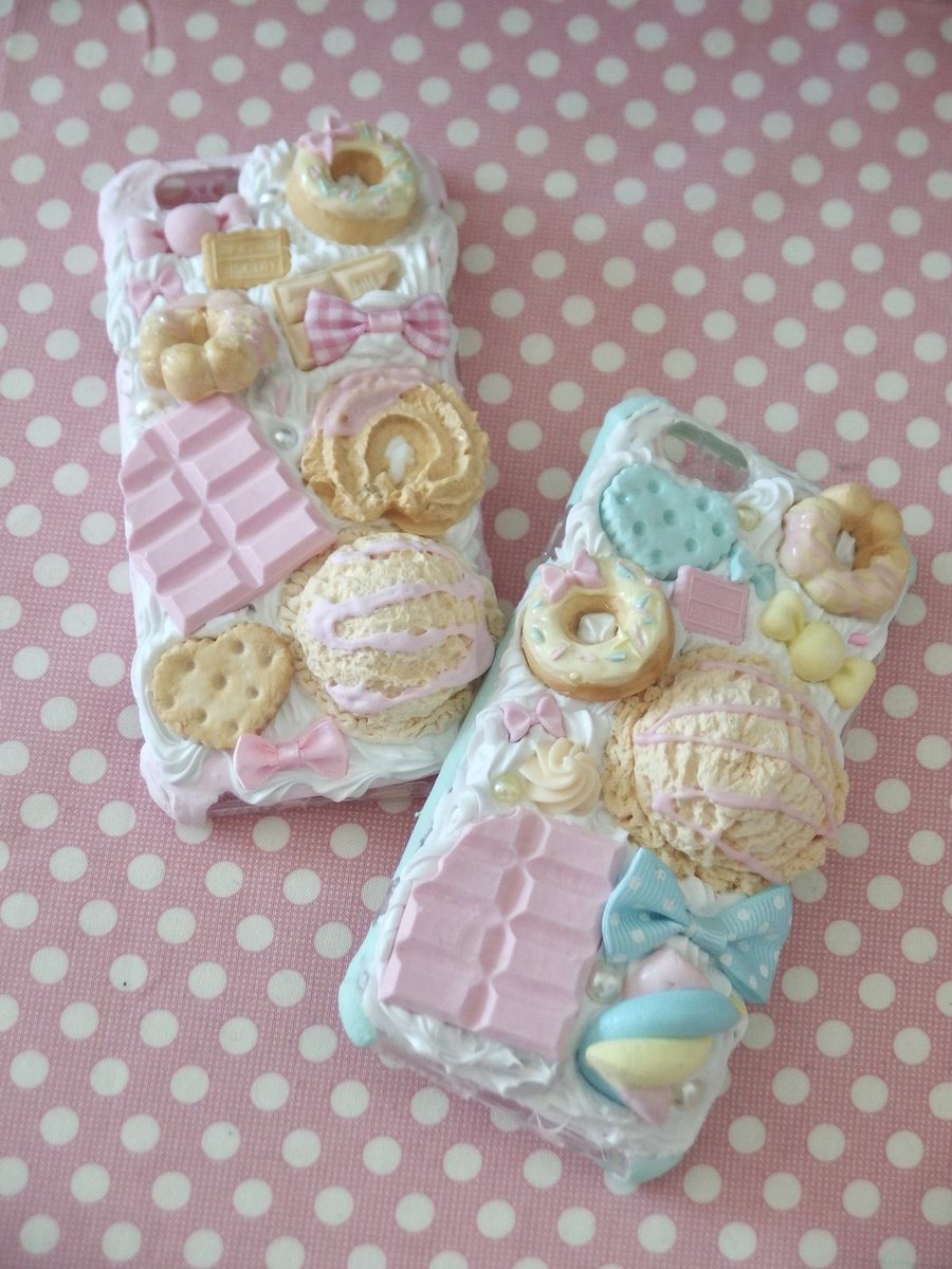 kttncakes's tweet photo. i want a new phone me thinks https://t.co/oEFiAdzPNb