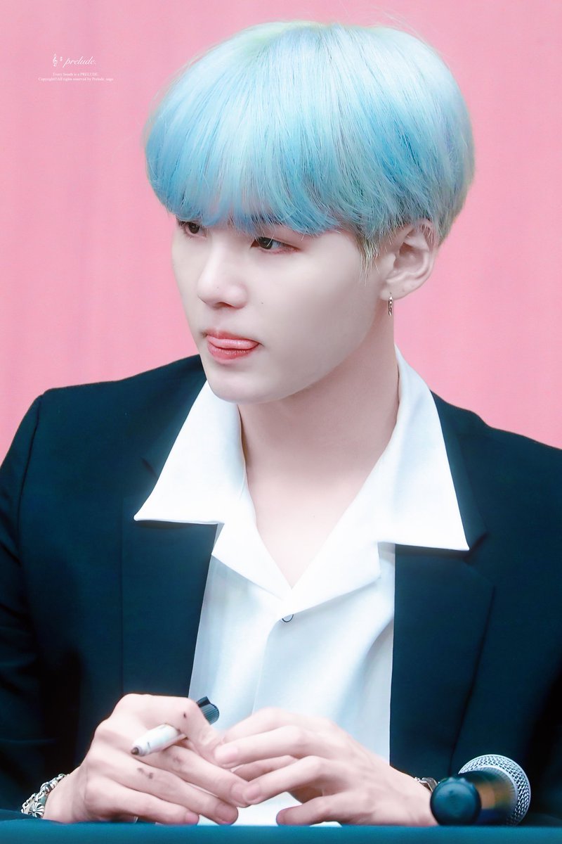 armygdala309's tweet photo. 170922 🩵

#SUGA #슈가 #AgustD https://t.co/Ipk4fm1MDZ