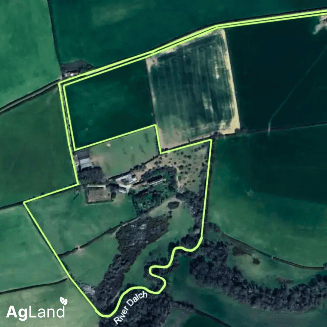 AgLandUK's tweet photo. NEW AGLAND SELLER LISTING 📢

A remarkable 18-acre dream property for equestrians and smallholders, with a range of character features in the family home, stables and outbuildings, quintessential country garden, and unspoiled views across the surrounding countryside. https://t.co/Ay8qPwH6xl
