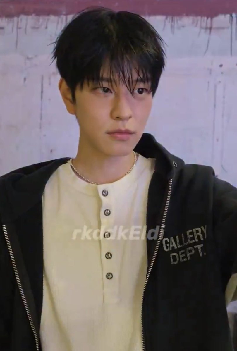 Kiwiii_iiii's tweet photo. THE MOST LOVABLE BOY IN THE WORLD https://t.co/7ncj1JbnGk