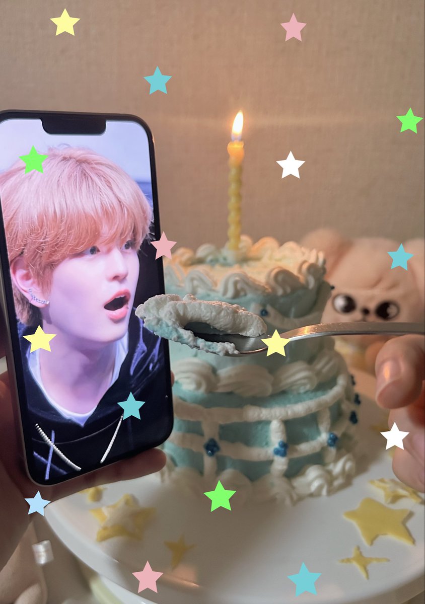 seun_chan22's tweet photo. ⊹ ⁺ 𐔌 ᩧ ຼ ͡ ৯ 𝐇𝐚𝐩𝐩𝐲𝑺𝒆𝒖𝒏𝒈𝒎𝒊𝒏𝐝𝐚𝐲໒⁀ ᩧຼ ꒱ིྀ ⁺ ⊹

お誕生日おめでとう🎂🐶
今年はスンミンのくしゃみでろうそく消してもらいました♡

#HappySeungminDay
#널_감싼_우주가_될게_승민아
#StrayKids #승민 #Seungmin https://t.co/vNu99E3uF4