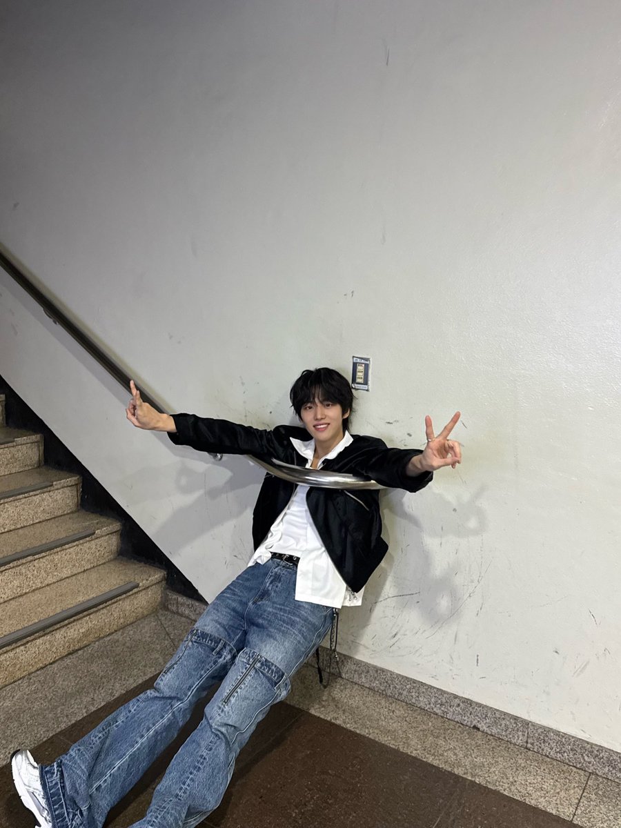 narinaiss's tweet photo. kk hongseok lucu amayyy🫠🫶🏻 https://t.co/SP4w1wHBVf