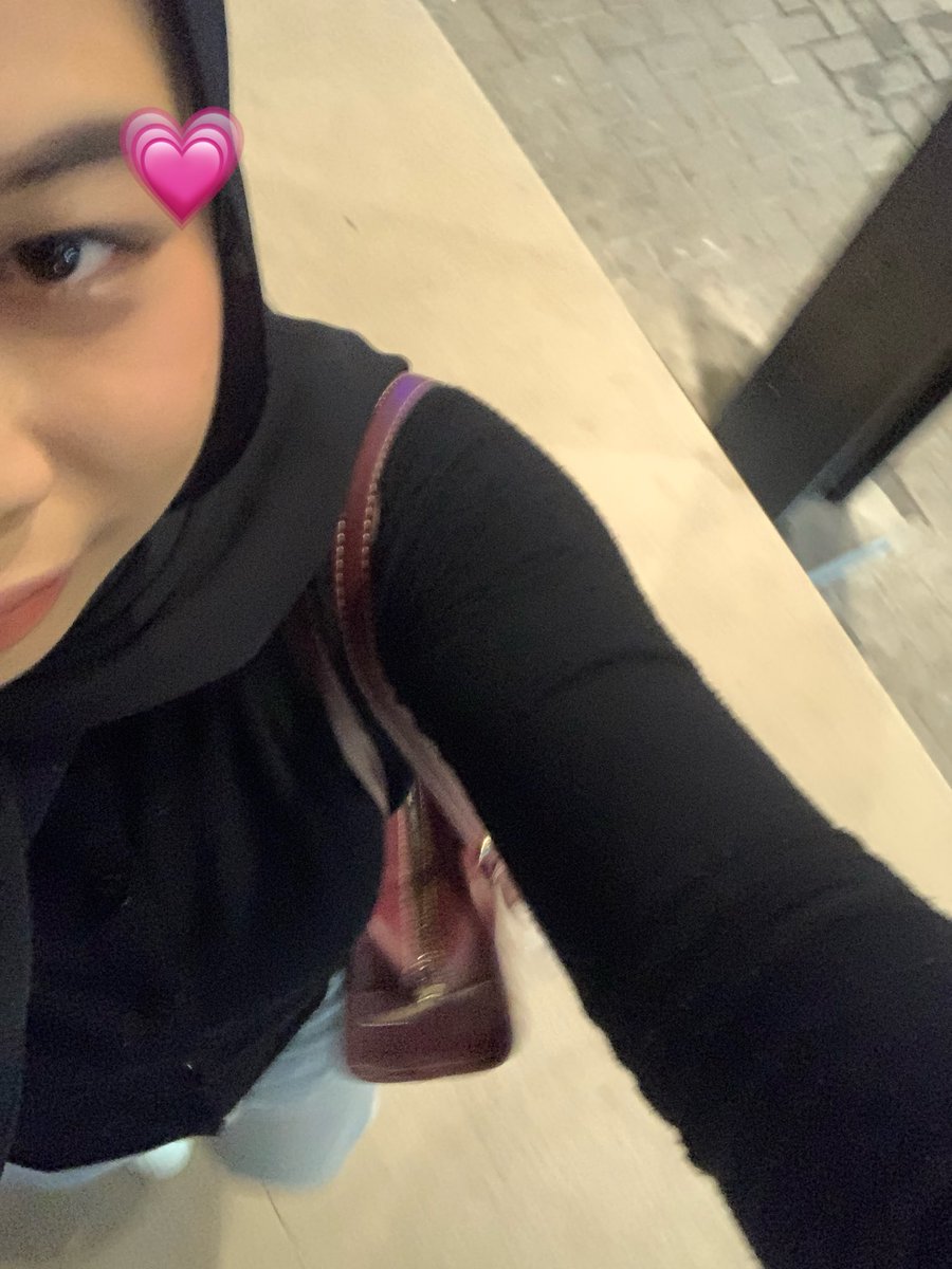 _tyudeongii's tweet photo. 👸🏻 : "YANG KO AKU DITINGGAL SENDIRIAN?!! KAMU KEMANA?!!!"
🫅🏻 : "OTW YANG TADI MAMPIR BELI ES DOGER"

sefruit #atsd thx🫰🏻 https://t.co/O8WuQQDJ4t
