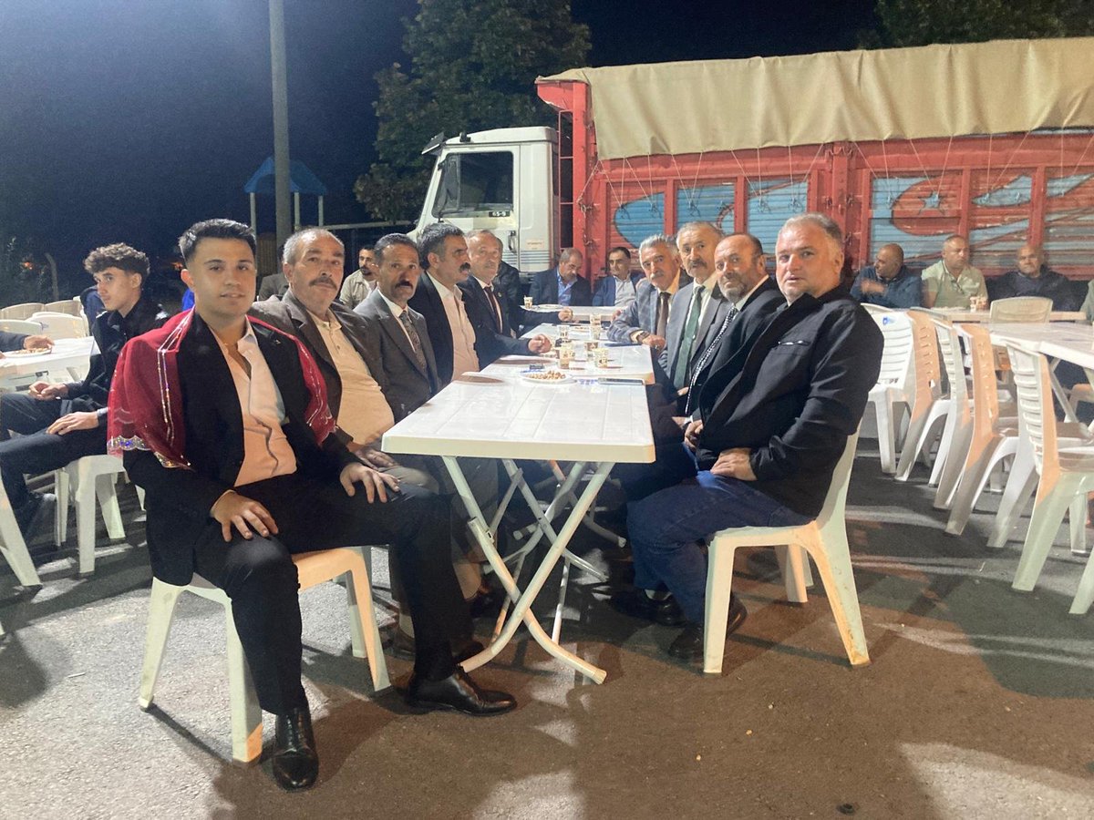 mhpgolbasi's tweet photo. Yönetim Kurulu Üyelerimiz, Subaşı Mahallemizden Sn. Yüksel Can Köstak’ın asker gecesine katılım sağladılar.
Rabbim evladımızın askerlik görevini hayırlısıyla tamamlamasını, sağlık ve sıhhat içerisinde yuvasına dönmesini nasip etsin. 🇹🇷
Yüksel Can Köstak kardeşimize hayırlı tezkereler diliyoruz. 🇹🇷