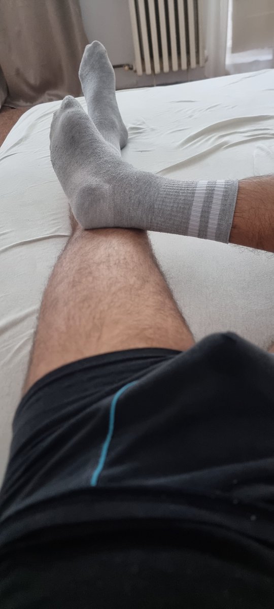 RaGayAcVers's tweet photo. #gay #feet #salve #footfetısh #feetworshi̇p #foot https://t.co/rBpzeDdtx2
