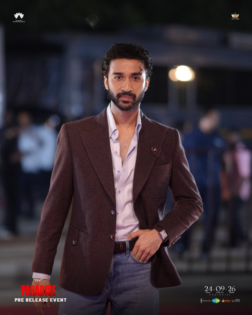 TheParadiseOffl's tweet photo. CHHOTA MAALIK. FULL SWAG! 🔥👑

Our very own @TheRaghav_Juyal strikes a stylish pose at the #TheParadise Grand Pre-Release Event!

GRAND RELEASE WORLDWIDE ON 24⋆09⋆26 https://t.co/HGRQFRDRB0