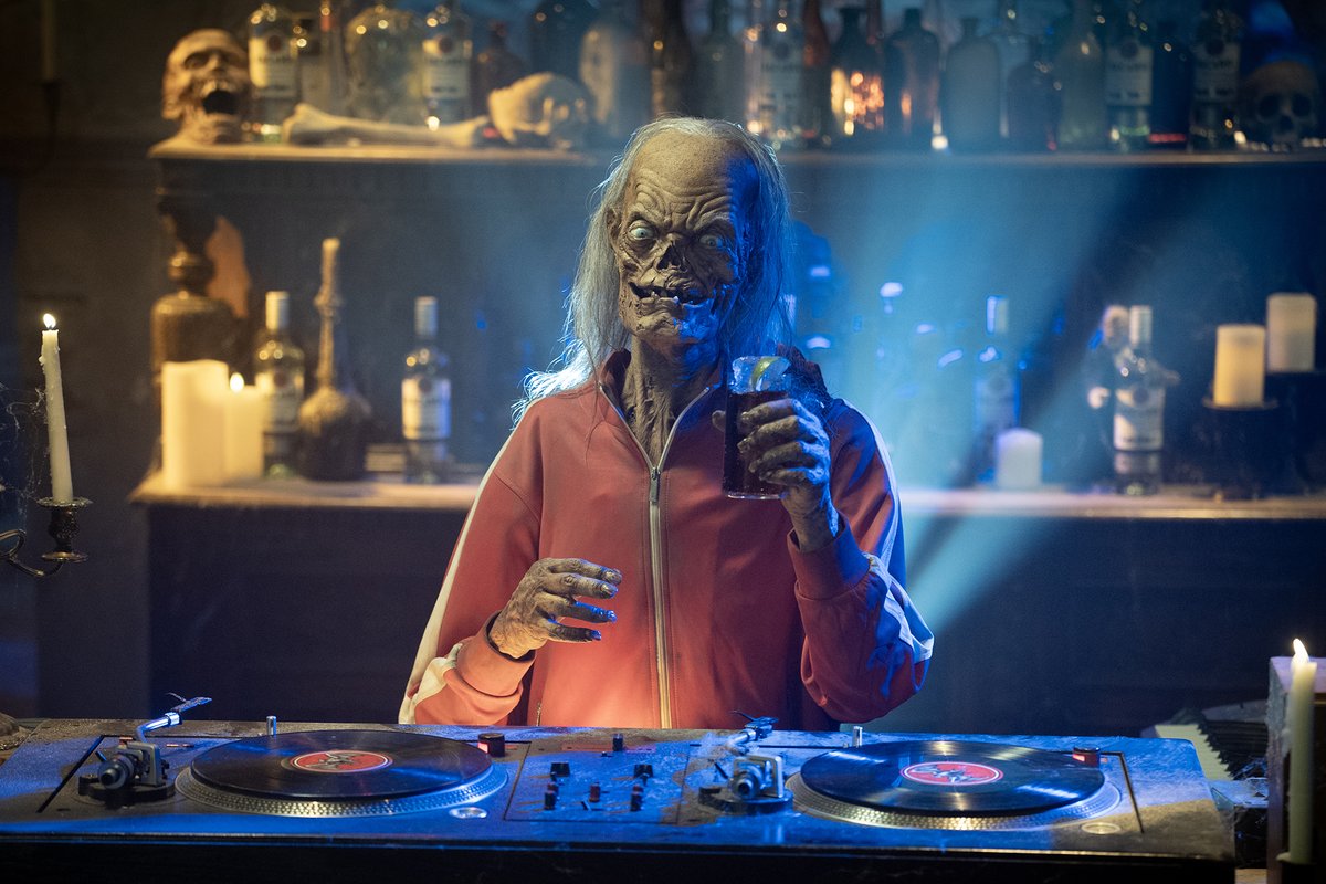 brokehorrorfan's tweet photo. The Crypt Keeper will host AMC's Fear Fest, kicking off October 1.

John Kassir returns to voice the iconic character, recreated by special effects legend Greg Nicotero. https://t.co/wVHTyj2K2I