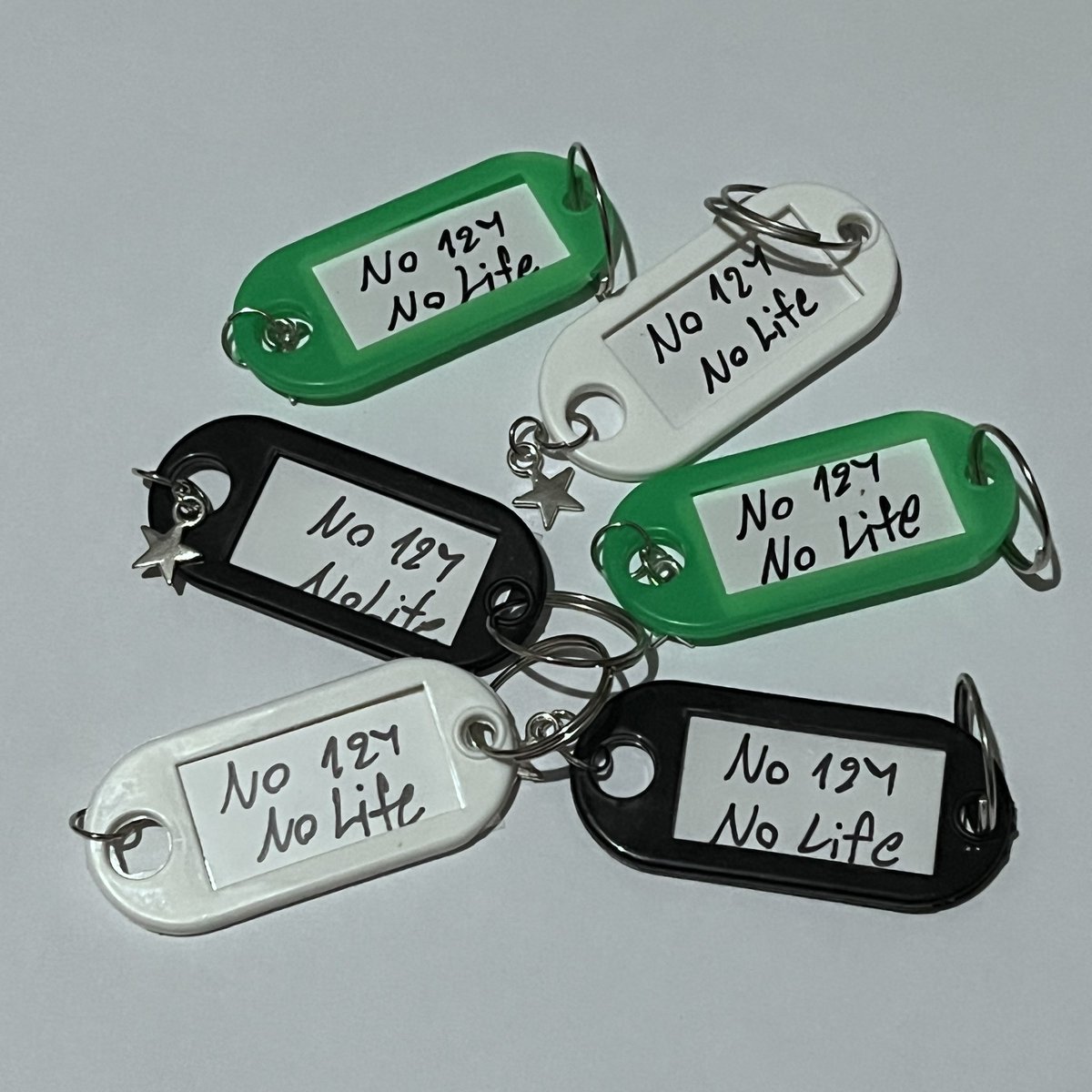 markhyuck82's tweet photo. pls rt 🙏🏻🥹💚

day : 31/10 - 01/11 / 2026
time : tba
📍: thammasat stadium

Keychain :  “ No 127 No life” 
-  250ea (150/day)

Keychain : som moong chill 💚ot8💙
- 8ea/1member (4ea/day)

exchange dm 
#THE_REDLINE_BANGKOK 
#NCT127_5TH_NEOCITY_BANGKOK_THE_REDLINE
#nct127 https://t.co/Kl2P5DIWT9