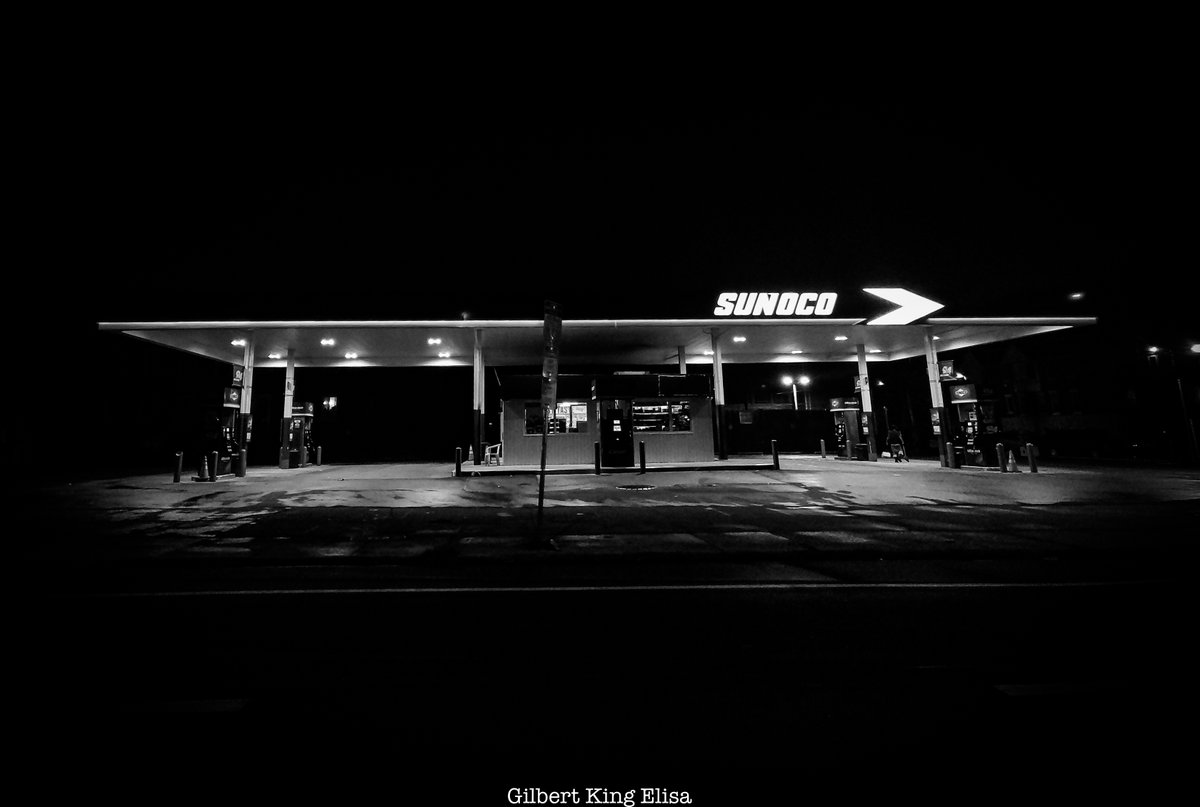 GilbertKElisa's tweet photo. Fill Station
#GilbertKingElisa #art #blackandwhite #bnw #philly #dimension #travelphotography #night #NightPhotography #blackandwhitephotography #photography #bnw #urbanphotography #streetphotography #monochrome https://t.co/1MikE3WTi9