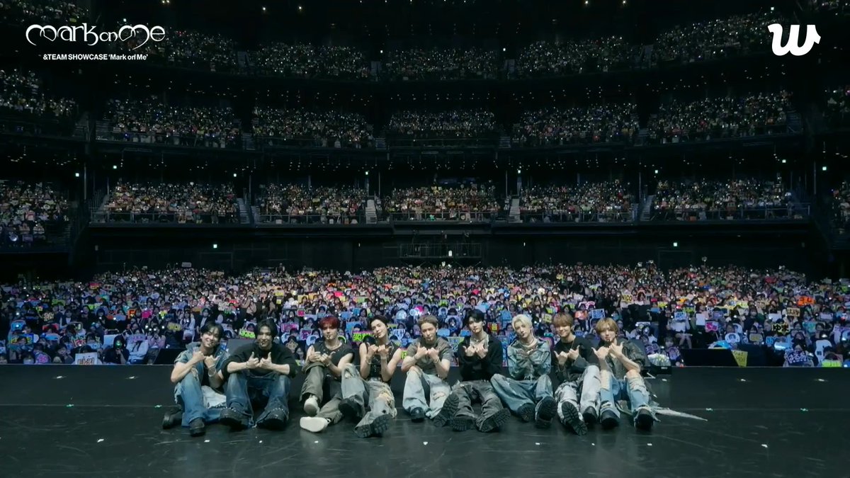 minisodeweno's tweet photo. every time they're in tokyo garden theater i get a bit emotional :') https://t.co/aC6GghBaql