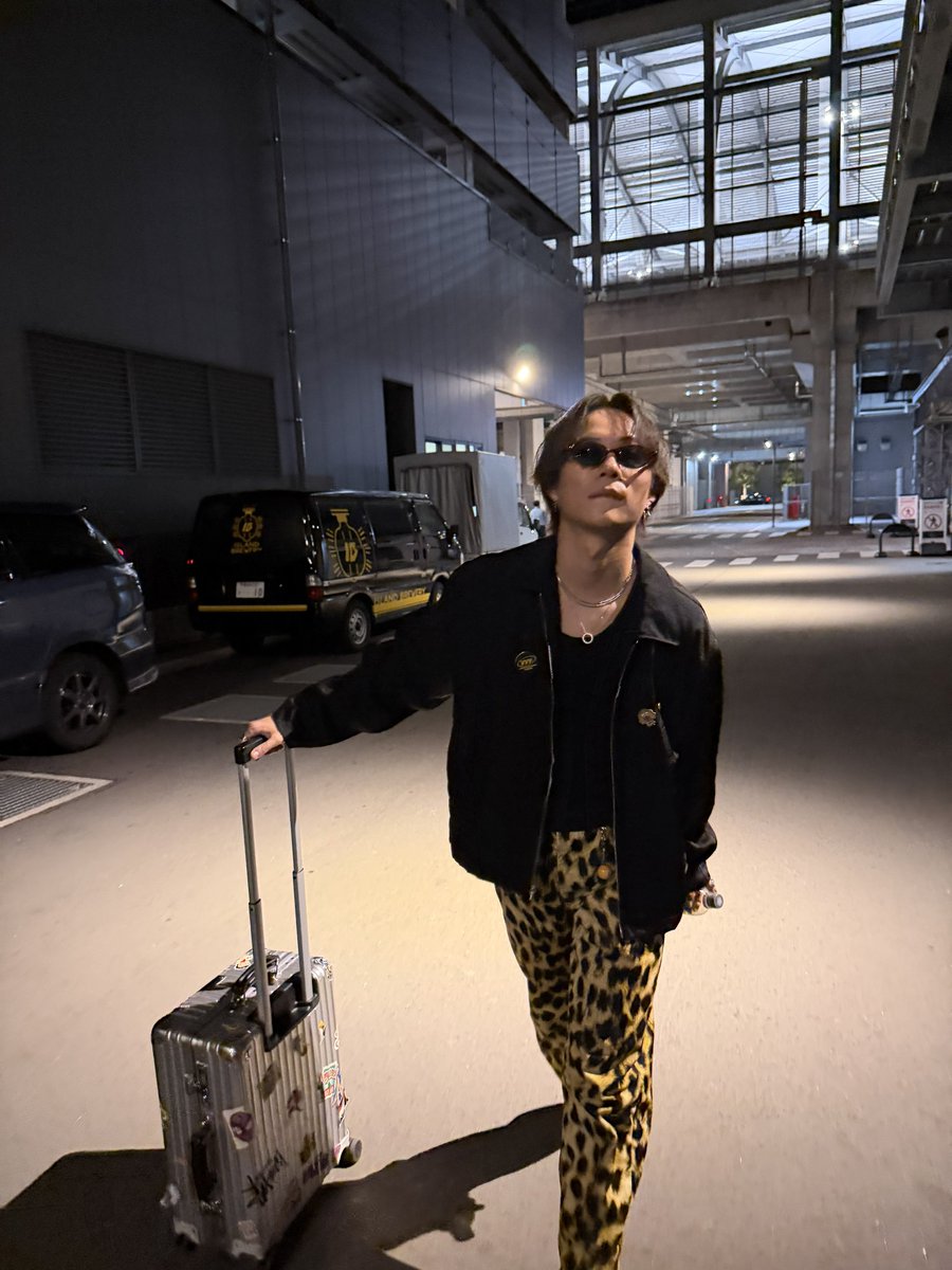 sgmttky_sw's tweet photo. 長崎！ありがとう！
お客さん沢山でした！！

また会いましょうね！ https://t.co/Dar3MDHszk