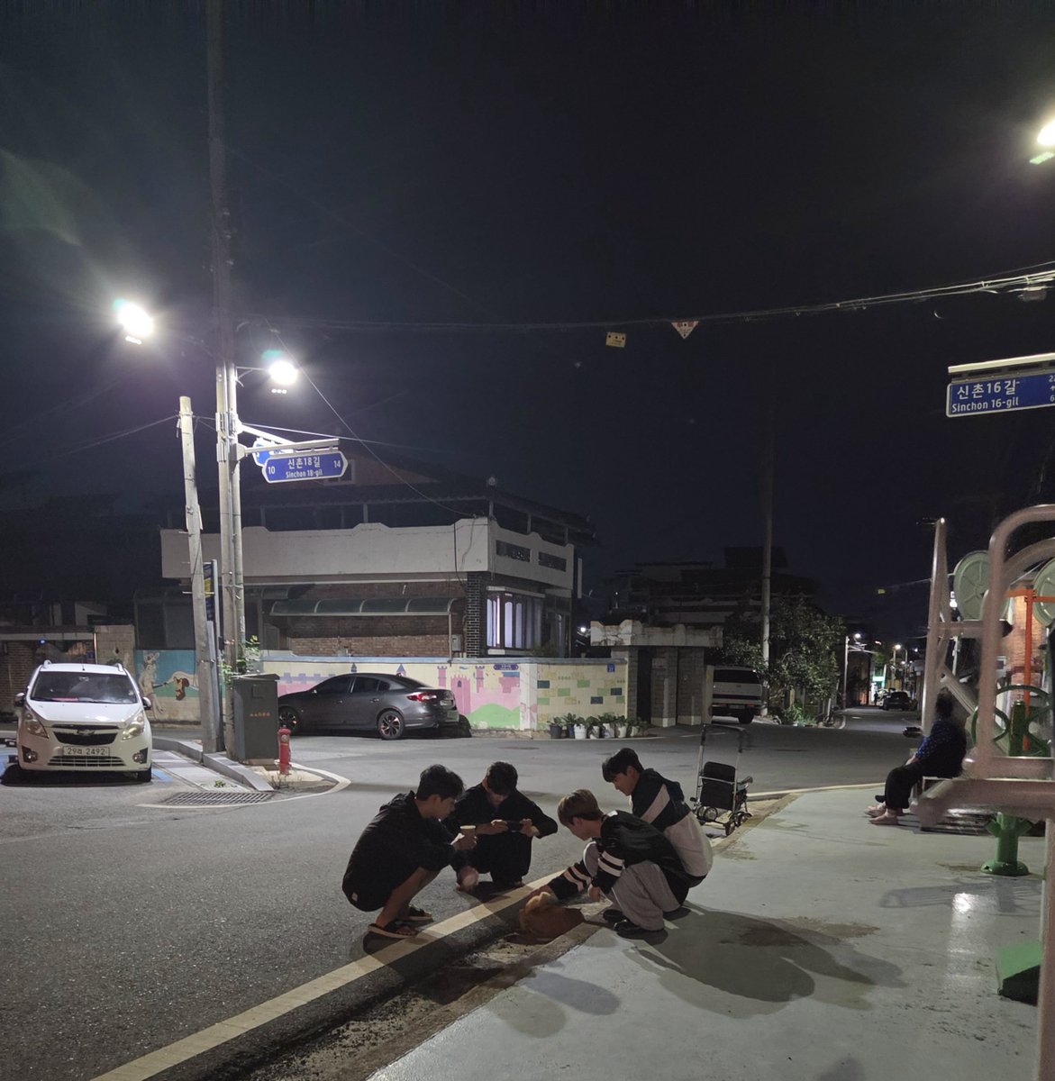 ialways_green's tweet photo. 그래서 오늘 밴드맨끼리 모여서 뭐하는데..??? https://t.co/PKXcH30yea
