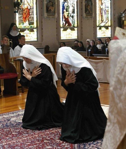Primicias_Cor's tweet photo. “Al conocerte a ti mismo, te humillarás al darte cuenta de que, por ti mismo, no eres nada”

~Santa Catalina de Siena, Doctora de la Iglesia https://t.co/lMkRBdO2yj