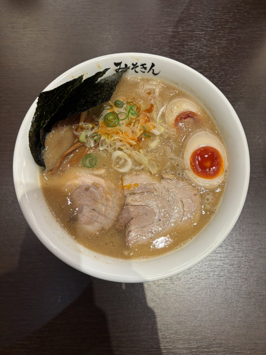 JinroSofia's tweet photo. みそきん初店舗🍜
めっちゃおいしかった！ https://t.co/1ndH1YnWr9