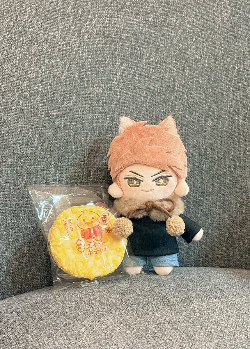 ppekeOOO's tweet photo. 昔買ったヘアゴム、ぬいがめっちゃ可愛くなる🙂‍↕️
そして雪の宿スイートポテト味めっちゃうまい🙂‍↕️ https://t.co/OR7Ymjv8Bd