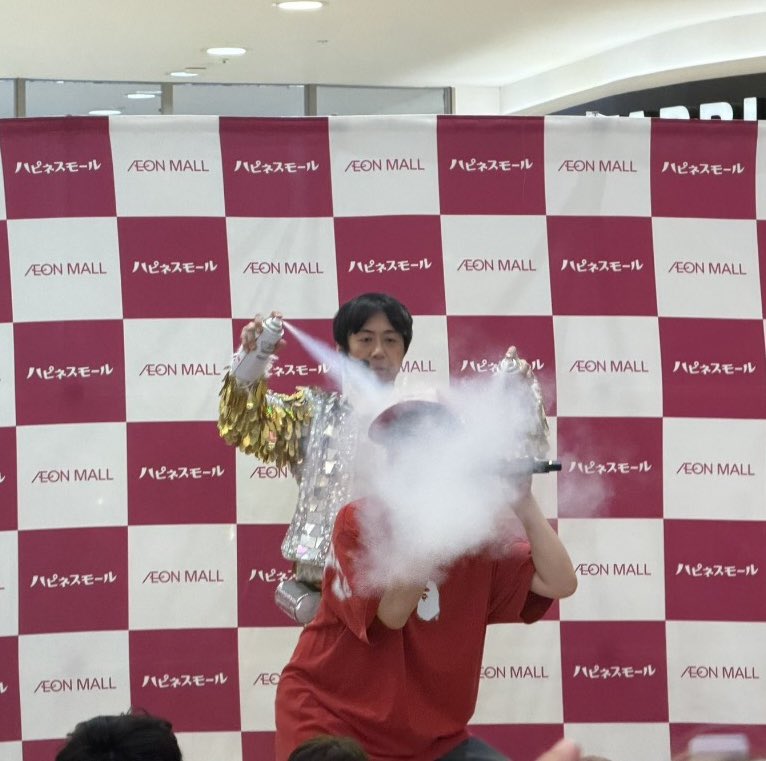 tetsuyasaito111's tweet photo. あ〜いとぅいまエ〜ンターテイメンツ！！ https://t.co/R9aOtlV19b