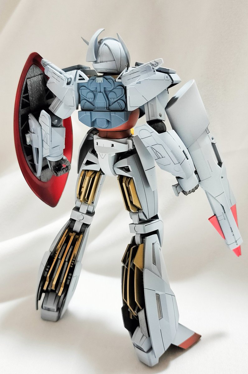 LHbur5P2y66KUFB's tweet photo. HGターンエーガンダム完成しました✨少しだけジャンクパーツと簡単なスジボリ追加して黒立ち上げで一部カラーリングをアレンジして全塗装しました😉👍✨
#シルバーウィークはフォロワーさんが増えるらしい
#ガンプラ
#ターンエーガンダム https://t.co/8sjWYlZn34