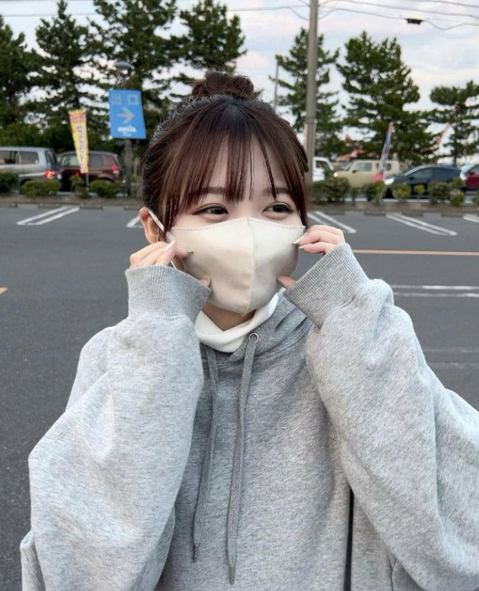 Sai_SRS's tweet photo. 真ん中がラグで寝てたから
「歯ブラシと布団運べる？」
▶︎声かけても起きないわ！
「じゃあ末っ子の歯ブラシ･オムツいい？」
▶︎ママがいいって
▶︎俺とやれるように説得してきて
「寝かしつけ…」
▶︎酒飲んでる
いらねえな？？出てけ？？？ https://t.co/wqYCmqekFw