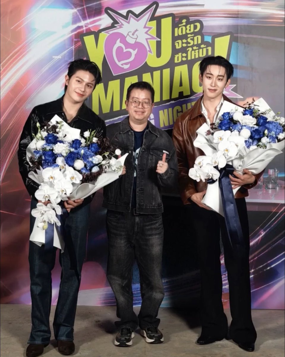 imnotblooming's tweet photo. hercules สปอนเซอร์คอนวิลเลี่ยมเอส หรือนี่คือเหตุผลที่น้องเอสก็ได้ดอกไม้จากคุณบ๊อย ตอนเฟิร์สอีพี… คนนึงถืออาหารแมวโทโร่ คนนึงถืออาหารหมา เฮอร์คิวลิสหรอ 🫪 (เดาล้วนๆ) https://t.co/0iWgNYPqLf