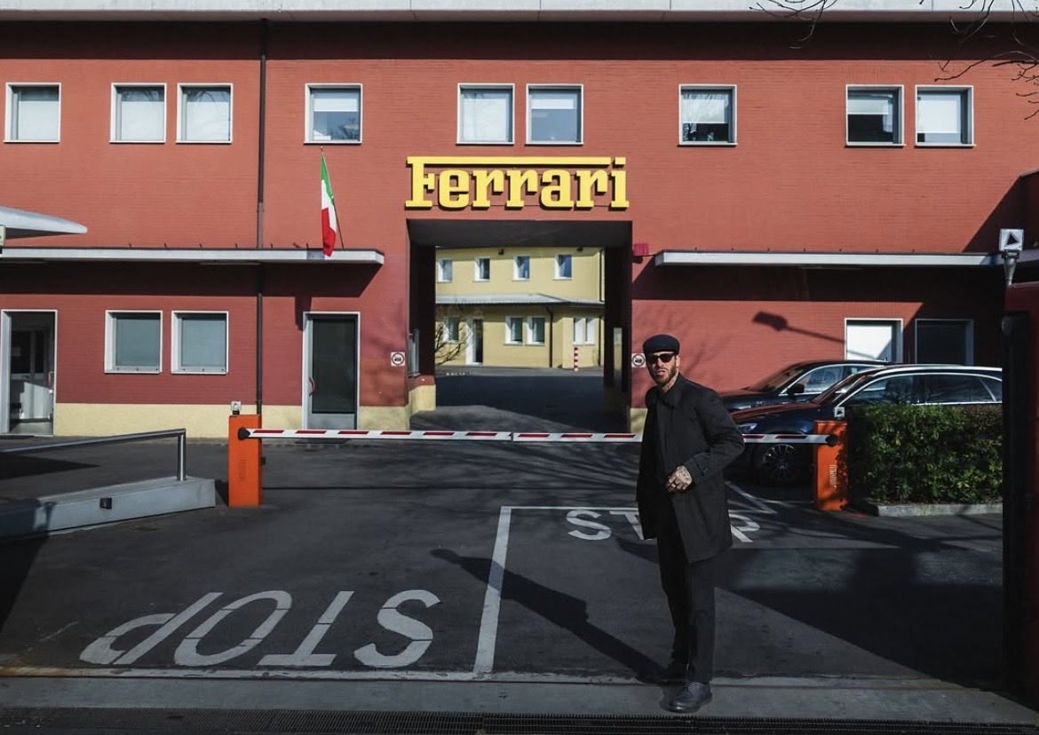 Just_Emma30's tweet photo. Sergio Ramos went to pick up his £500k Ferrari 12Cilindri at the Ferrari Atelier, customized by the Ferrari’s Chief Design officer, Flavio Manzoni. 🏎️🔥 https://t.co/b633jJ72Yi