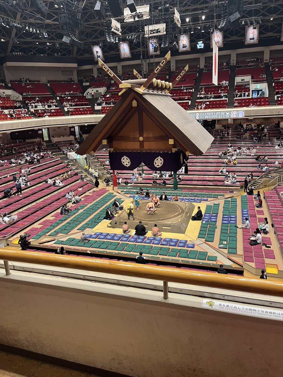 t_da0802's tweet photo. 初両国🏆
新幹線も電車も止まらず動いてよかった😌
ちゃんこも寿司も美味しい〜
＃大相撲9月場所 https://t.co/JSXSHU2nXC