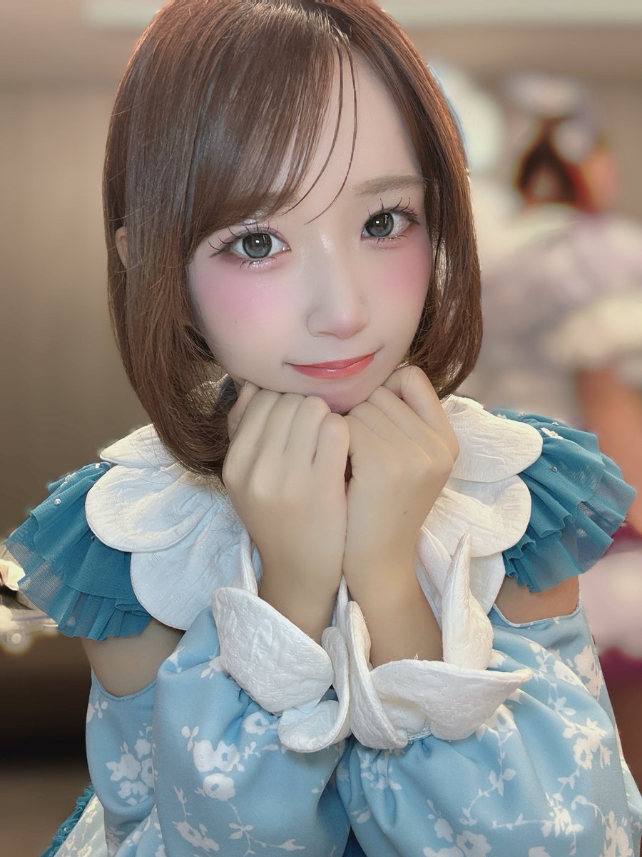 yui_ss0109's tweet photo. お花見会ありがとうございました🌸✨️

テーマは『どんなに大きなステージに経つようになっても君のそばに居るよ』を込めた全曲披露順セトリ!!

そして、昔よくやっていた髪型にしました♪地毛&amp;きってないよ😎

君の笑顔をこれからも見ていたい☺️
┈┈┈┈┈┈┈┈┈┈
ツアー&amp;日本武道館チケット⬇️ https://t.co/amGp918SAb