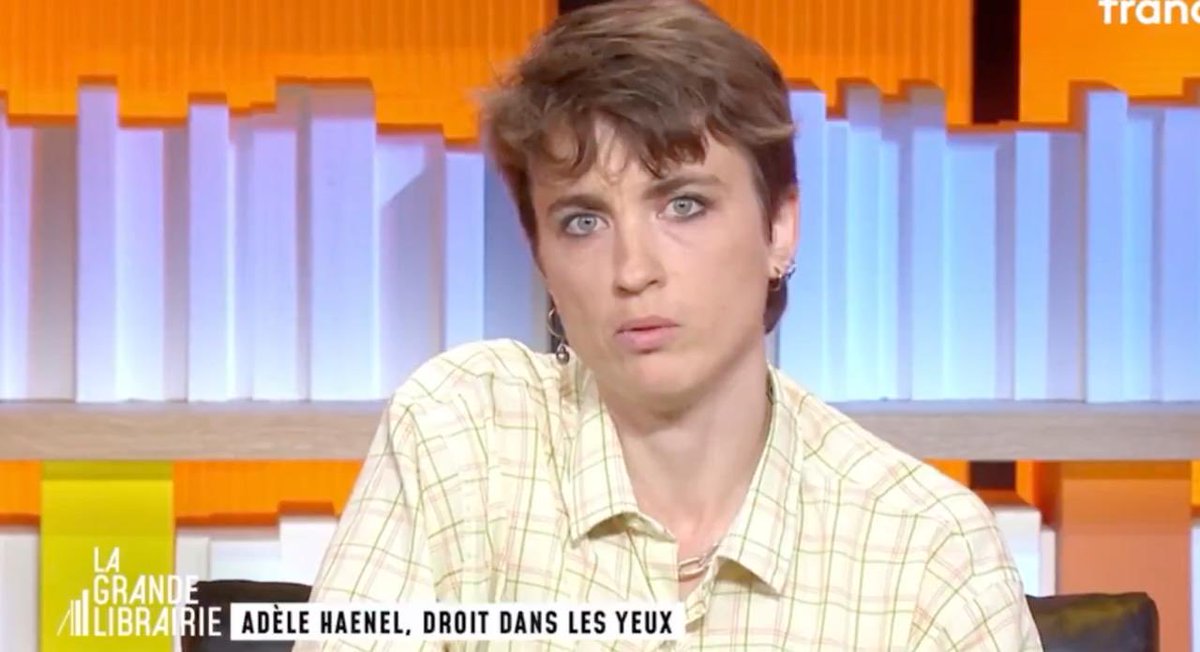 CaronAymericoff's tweet photo. ⚠️ Affaire de la carte blanche d’Adèle Haenel censurée par France Télé en replay.

J’auditionnais ce matin, dans le cadre de mon rapport annuel sur l’audiovisuel public, le président de l’@Arcom_fr @martinajdari.

Il confirme le rôle très trouble de France Télé et ses arrangements avec la vérité, tandis que le groupe rejette la responsabilité de sa décision sur l’Arcom.

-Martin Ajdari me dit que l’Arcom n’a jamais contacté France Télé pour la prévenir d’un nombre très important de saisines suite à l’intervention d’Adèle Haenel (ce qui est logique). Sur quelle information se fonde dès lors France Télé pour affirmer qu’il y a eu énormément de plaintes auprès de l’Arcom? 

-Le médiateur de France Télé prétend que son groupe veut atténuer la sanction qu’il obtiendra de l’Arcom, étant persuadé que France Télé sera sanctionnée.  Comme il est normal, Martin Ajdari confirme qu’aucune sanction n’est à ce stade prévue et que France Télé pourrait très bien n’en avoir aucune (ce qui serait aussi logique).

La décision de censurer Adèle Haenel vient de l’intérieur de France Télé. Qui a fait pression?

Je poserai là question cet après-midi à la direction de France Télé, que j’auditionne.