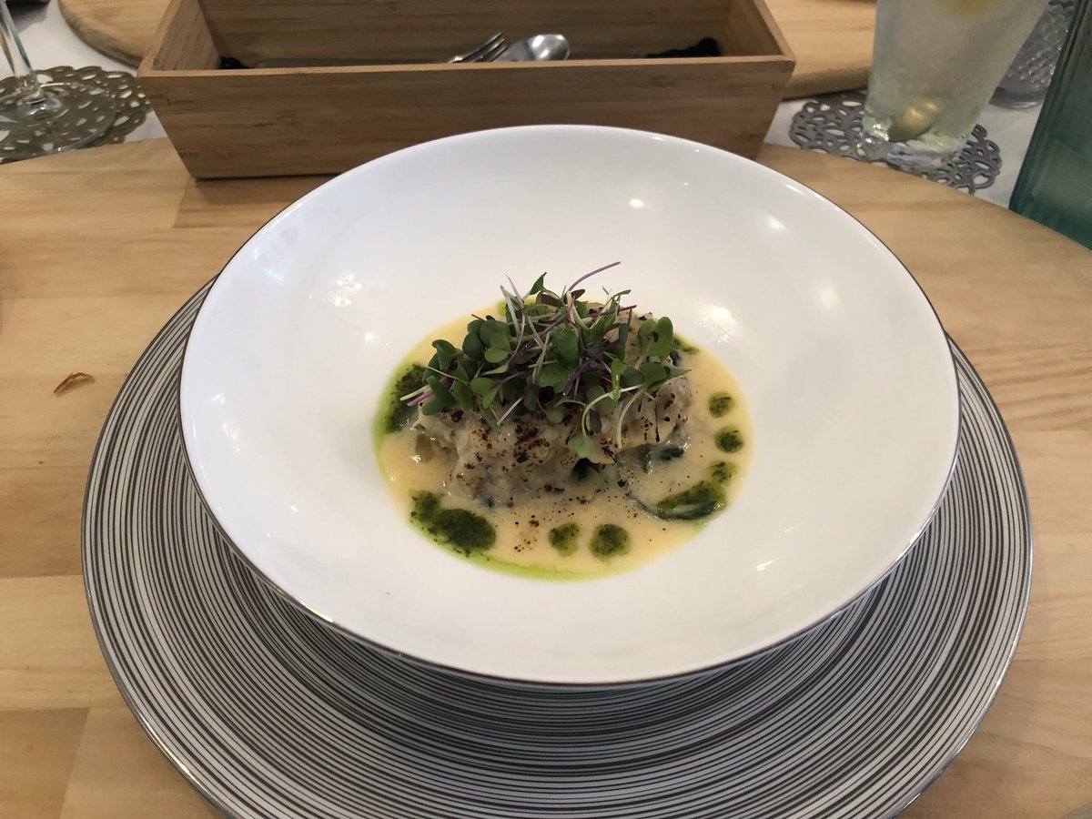 chamberrin's tweet photo. 大山崎美術館に行く前に寄った大山崎駅前のイタリアン「レストランタガミ」でランチ🍷コース一択だったんだけど、どの皿も旨味と優しさに溢れた逸品😊どれもこれもワインに合うのも良き😇 https://t.co/HBn4yDwi4a