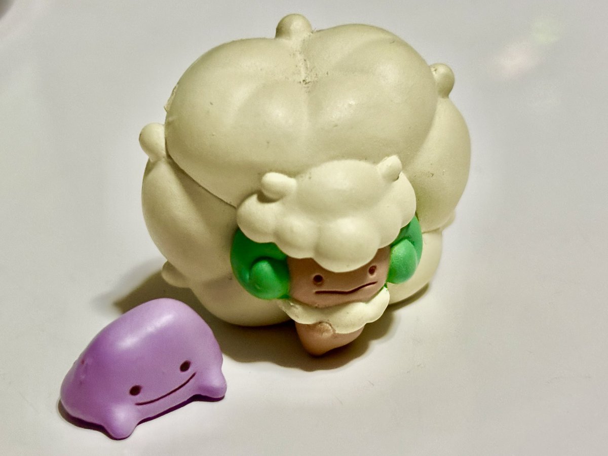Yvgy3k's tweet photo. 家帰ったらこのメタモンがいないんですけど😭 https://t.co/C8RTiGMyQf