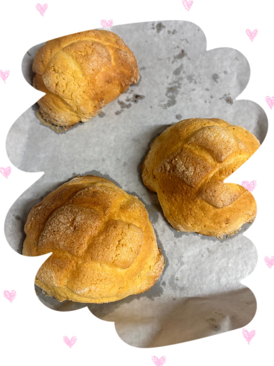 niko_m_ini's tweet photo. ゆだ今何してるんかなー💦
食べたくて作ったはいいんだけど、いびつで少し失敗しちゃったんだけど、めっちゃフワフワにできました🍞
ゆだメロンパン好き？ https://t.co/ymvETWUy3Z