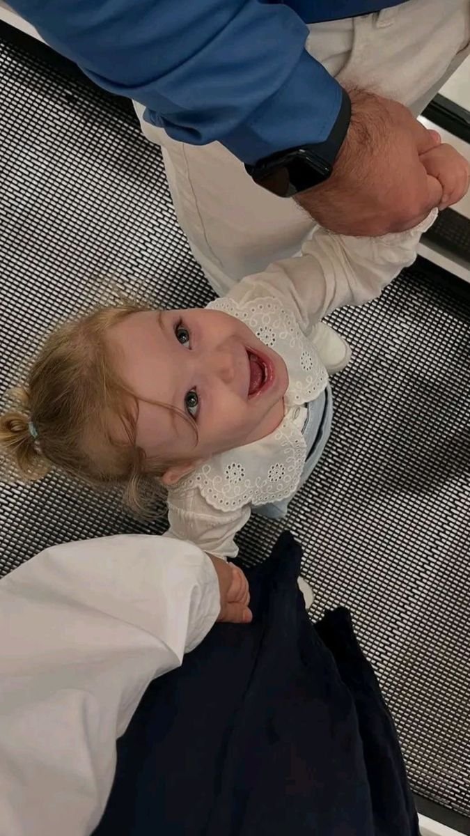 cozygirlx's tweet photo. manifesting memorable moments like this https://t.co/8O34p0DVVM