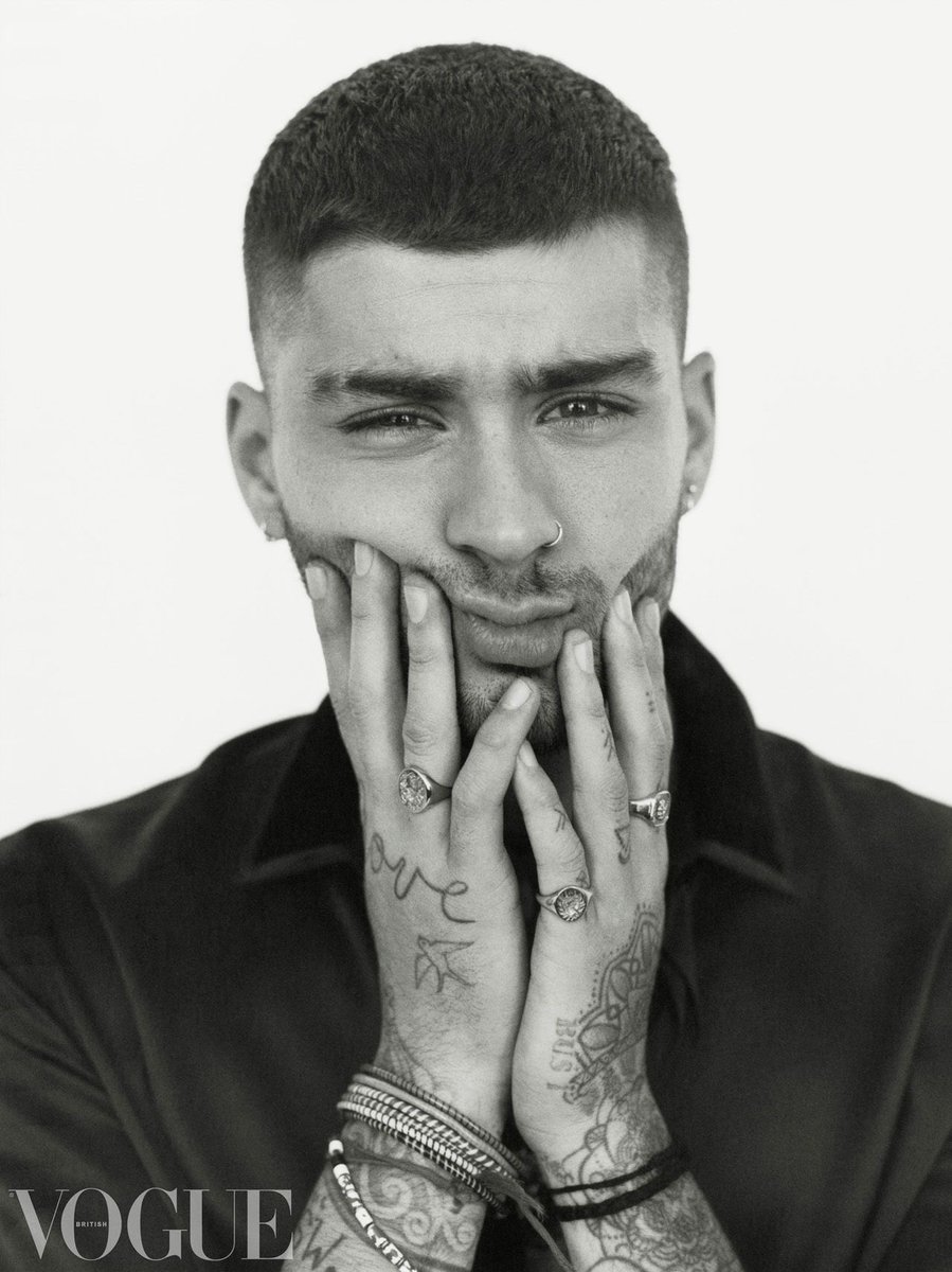 zaynmbase's tweet photo. ZAYN for British Vogue, December 2018 https://t.co/w1BK4hyr9f