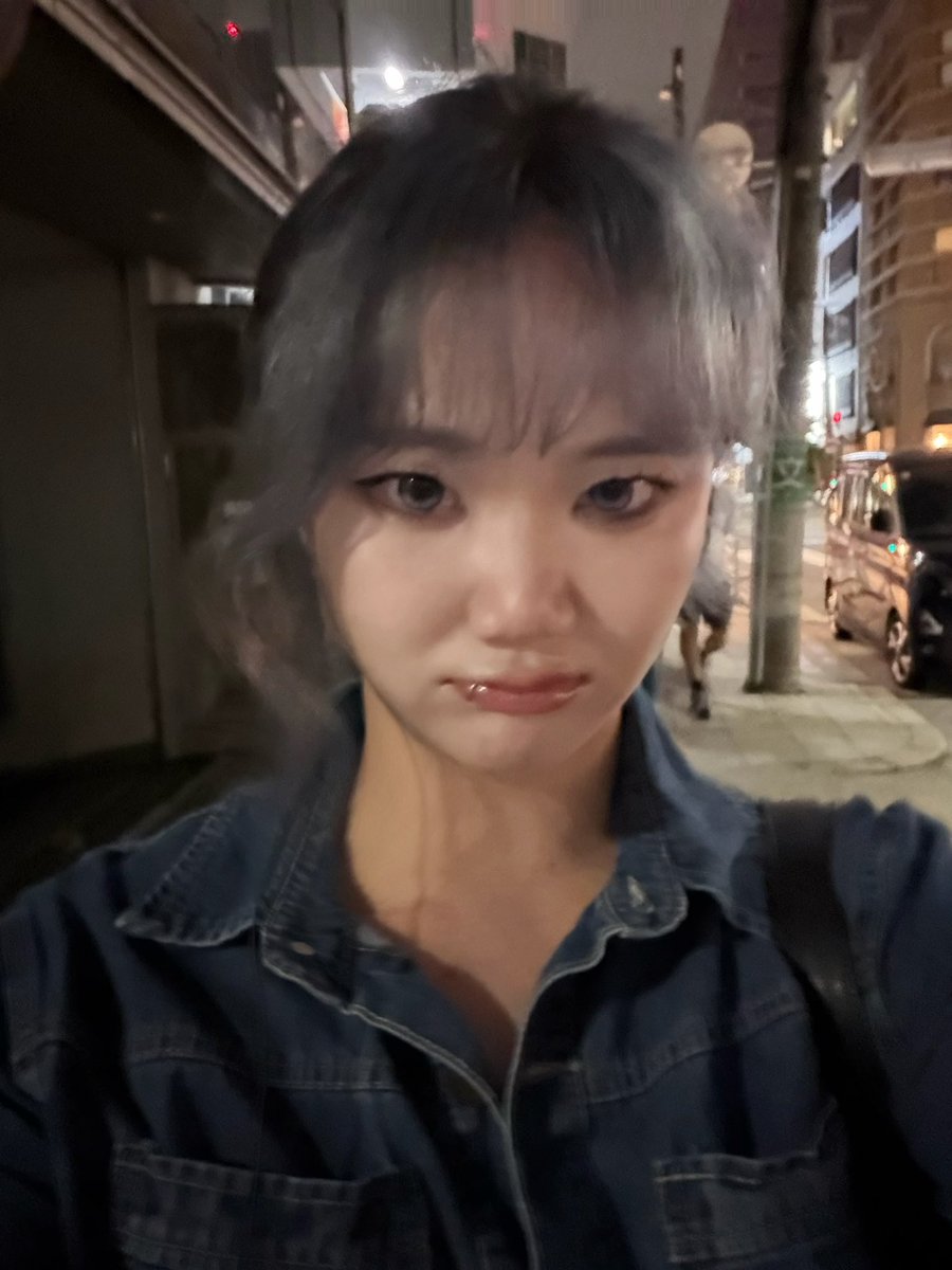 xye1e's tweet photo. 초밥집 닫아서 존나 심통남 지금 https://t.co/xsUsJSV66n