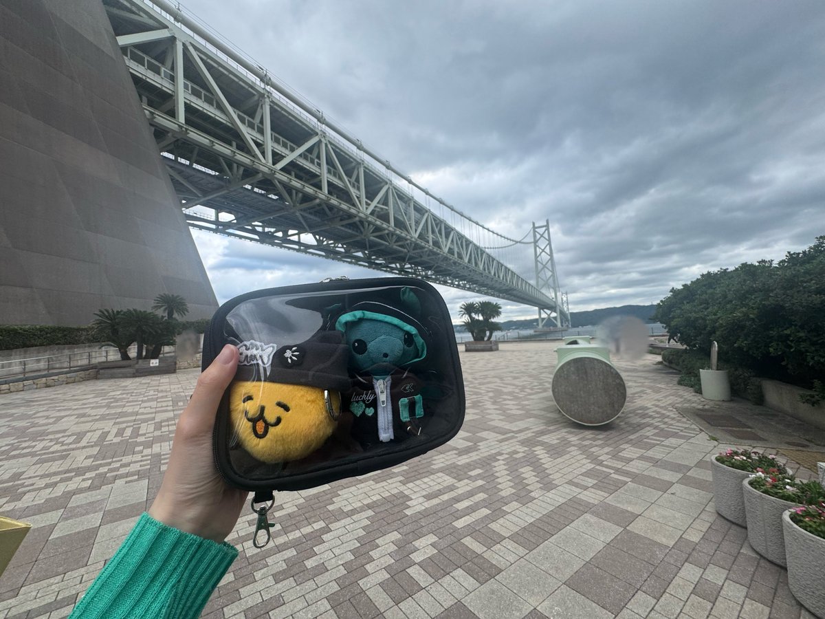 yk428ytb's tweet photo. タマえも連れて謎解いてきた。今日は風やばすぎたのでぬいポシェットは外してぬいポーチから出さずにぬい活。 https://t.co/TifpAT1Sax