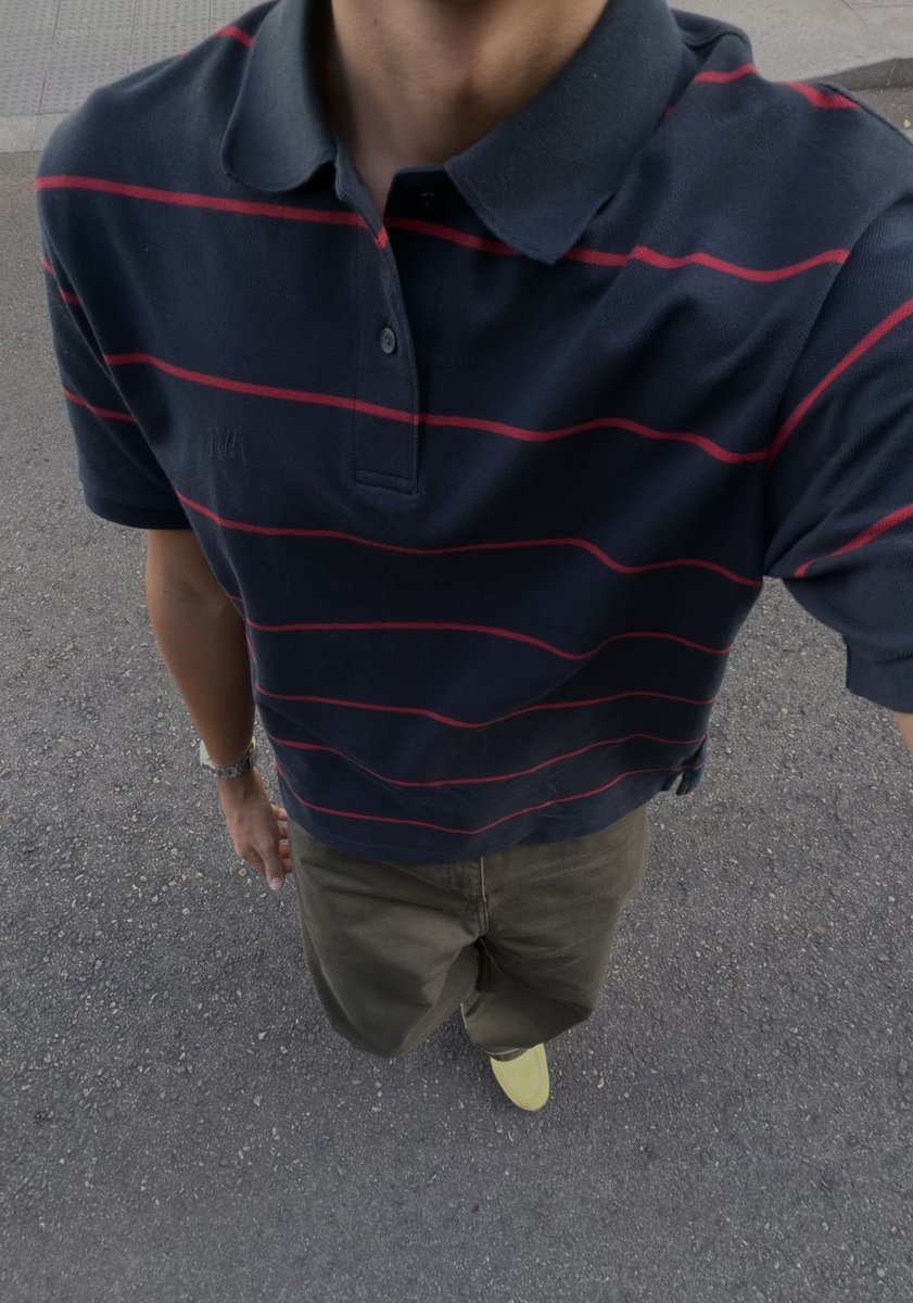 wtfay0's tweet photo. dressing simple really is the best https://t.co/QcP25XWkhI