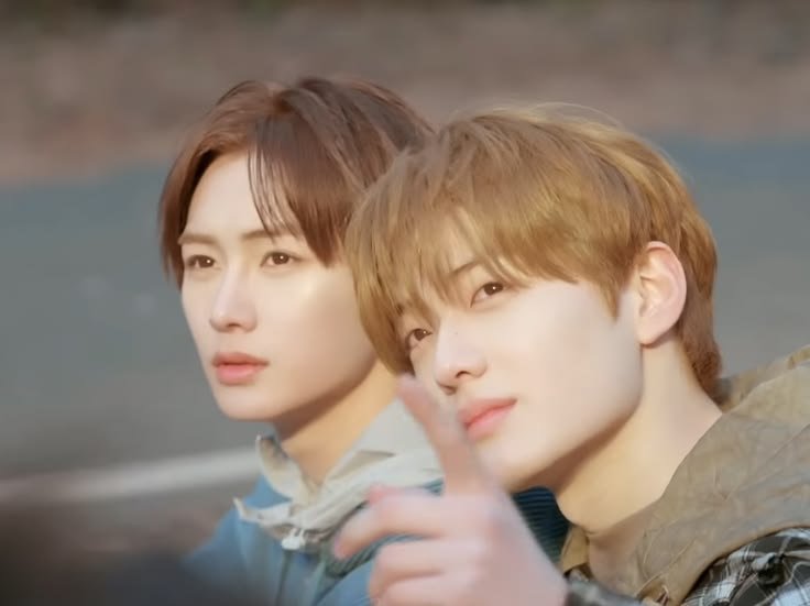 onamika_aura's tweet photo. 📌#moothunt ⊹ hello, I'm onamika

♡ current ult : sanghyeon (Ald1)
♡ main obsession : hyeonxin
♡ ald1 biases : anxin &amp; sangwon
♡ casual tunes : enha, bp, aespa ,cortis, bnd, modyssey
♡ tl is open to everyone

interact (♡ / ⟳) to be mutuals ♡ https://t.co/ukU2ICLNPx
