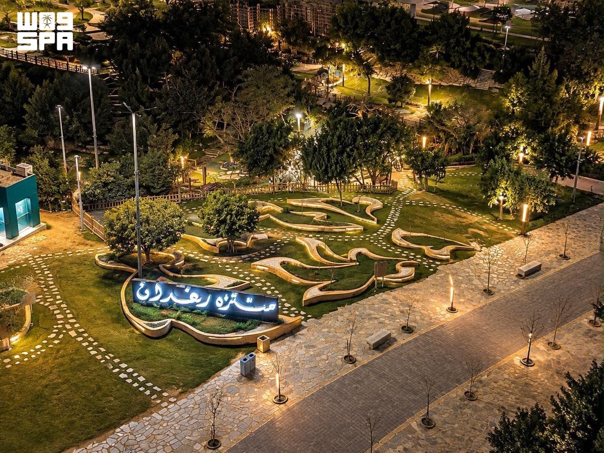 SPAqualitylife's tweet photo. أمانة الباحة تهيئ أكثر من 140 حديقة ومتنزهًا احتفاءً بـ #اليوم_الوطني_السعودي.
https://t.co/kvOUBLRS4B
#عزنا_بطبعنا | #واس https://t.co/3U9pztBcSz