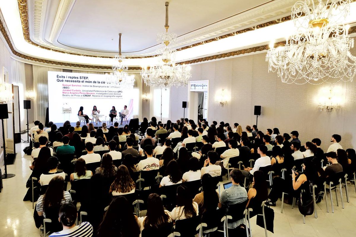 recercauniscat's tweet photo. 📍Recerca predoctoral a Catalunya
📢La consellera Montserrat intervé en la Jornada #HoraSTEP, que dona visibilitat a la investigació científica des de les primeres etapes del procés:
🗣"És la base d'una ciència que transforma la societat.”
https://t.co/SyPvj2iSYH
#FonsUECat 🇪🇺 https://t.co/ZTMIy8bpxi