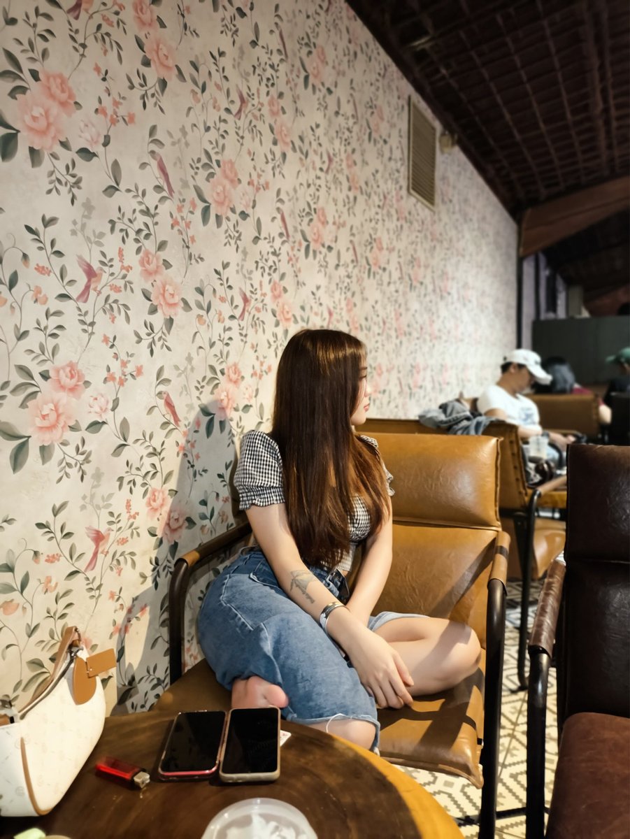 SgOnly02's tweet photo. Hidup itu cuma satu kali kalau dua kali lama keluarnya 😜🤘🏻

#shemalebojakarta #wariaopenbo #ladyboycute #openbo #openbojakarta #openvcs #vcsbugil @LollipopGirls__ @trans_hearts @Travel4TG @tsLoverINDO1 @transhuboficial @TransXworld https://t.co/2QmeG2ZLZw