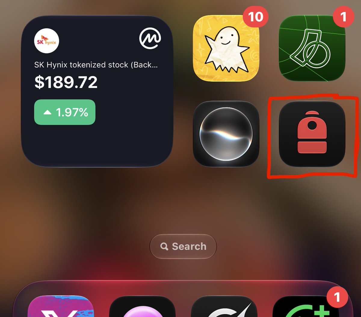 streamquentin's tweet photo. . @Backpack is the most put-together useful Solana wallet as of today 

That’s all I have to say ✍️ 

*pen drops* https://t.co/dwG8xwnERm